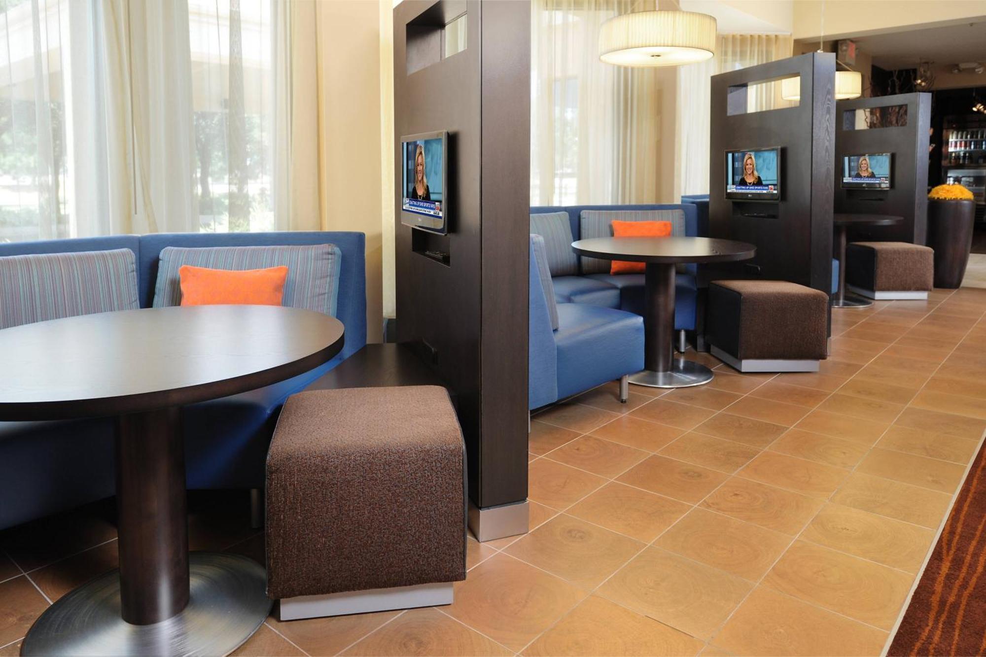 Courtyard By Marriott Oklahoma City Airport Exteriör bild